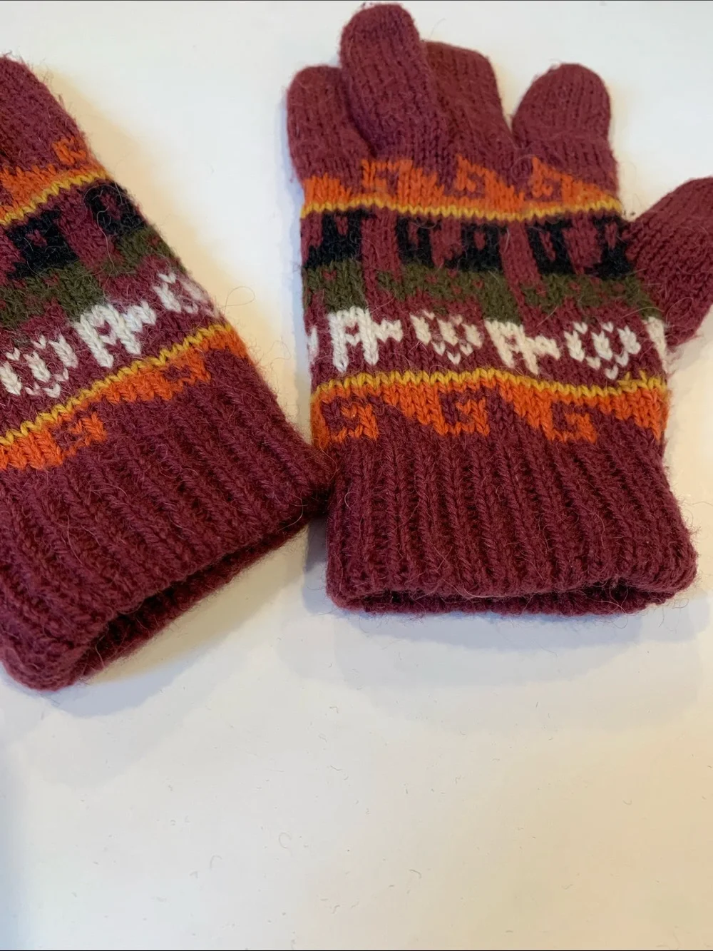 Bolivian Alpaca Wool Lightweight Burgundy Knit Lightweight Winter Gloves
